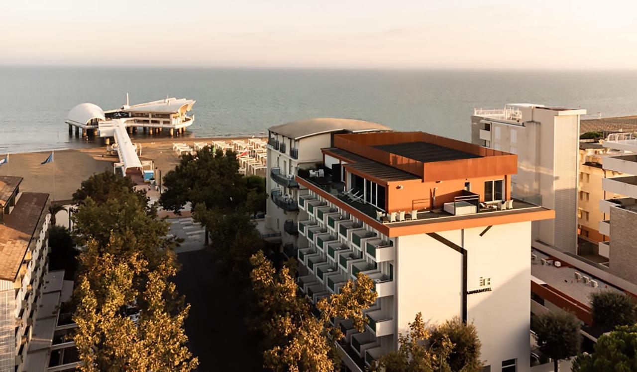 Hotel Lampara Lignano Sabbiadoro Eksteriør billede